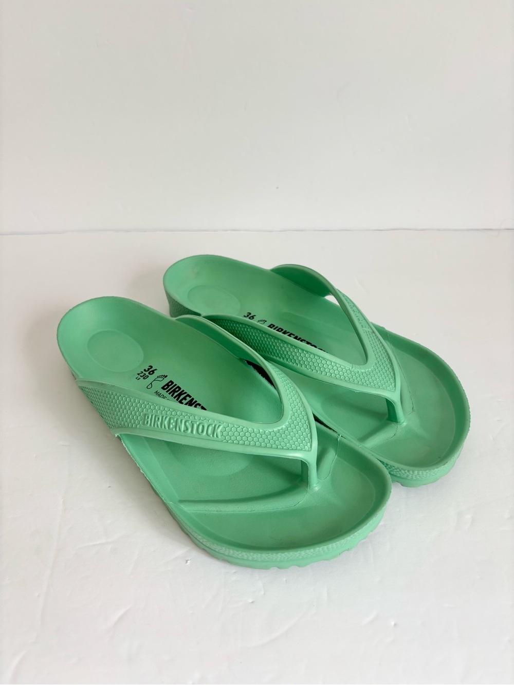Birkenstock Honolulu EVA Flip Flops Bold Jade Waterproof Sandals EU 36 US 5-5.5